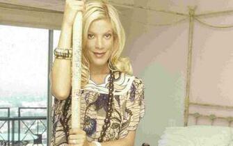 Tori Spelling Wallpaper Celebrities