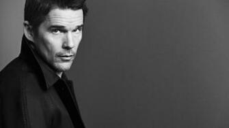 Monochrome Ethan Hawke Wallpaper Background