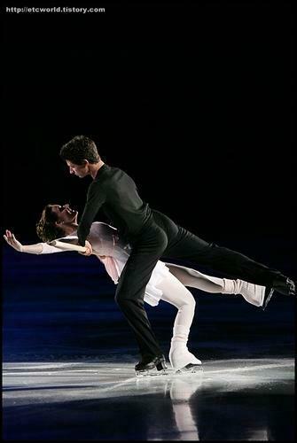 Tessa Virtue Scott Moir Image Festa