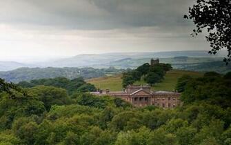 English Countryside Wallpaper