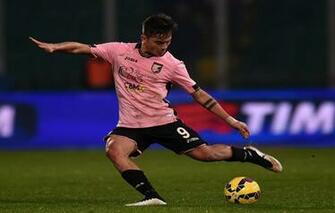 Wallpaper Pink Paulo Dybala Joma Argentine Football Player
