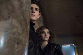 Gotham Gambar Penguin Our Hero Bruce And Selina HD