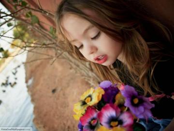 Cute Baby Girl Wallpaper
