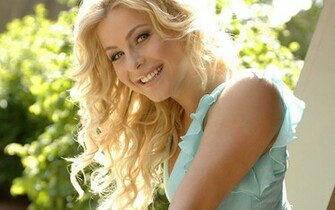 Smiling Face Life Beautiful Girl HD Desktop Wallpaper