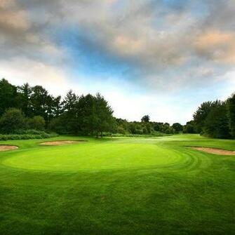 HD Golf Field Wallpaper