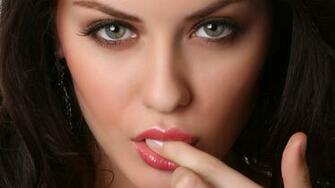 Beautiful Girl Desktop Wallpaper Full HD