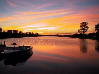 Slalom Water Skiing Wallpaper Sunset