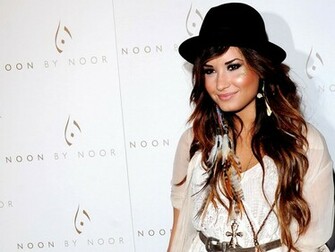 Demi Wallpaper Lovato