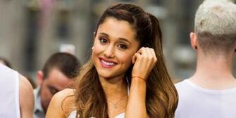 Ariana Grande HD Wallpaper Sf