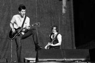 Name High Quality Arctic Monkeys Wallpaper Full HD Pictures