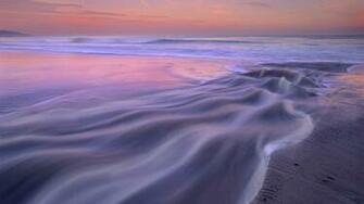 Beautiful Ocean Waves Wallpaper