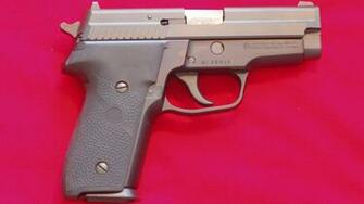 Sig Sauer Dso P229 40sw HD Wallpaper Wallpaperfx
