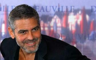 George Clooney Wallpaper Top Background