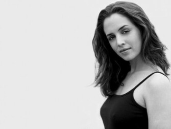 Eliza Dushku Wallpaper