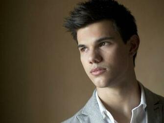 Taylor Lautner Desktop Wallpaper