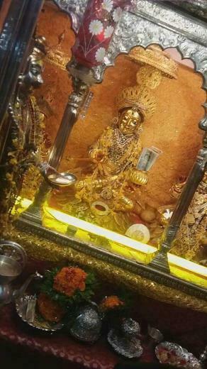 Kasi Golden Annapoorani Deities Chicken Wings Atman