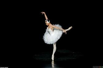 Jin Yao Ballerina Wallpaper Open Walls