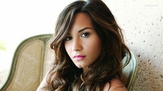 Demi Lovato Wallpaper