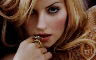 Elisha Cuthbert Wallpaper