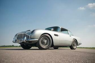 Wondrous Aston Martin Db5 Wallpaper Technosamrat