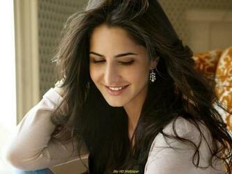 Katrina Kaif Cute Wallpaper