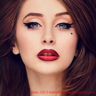 Kiss And Lip HD Wallpaper For Valentines Day Quotes