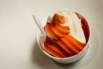 White And Orange Froyo Background Rosseto