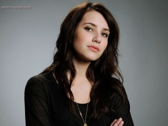 Emma Roberts Biography And Movies