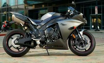 Yamaha R1 Wallpaper