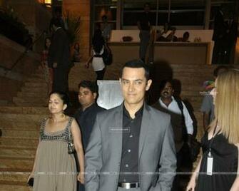 Wallpaper Aamir Khan At Grace Haiti Earthquake Fundraiser