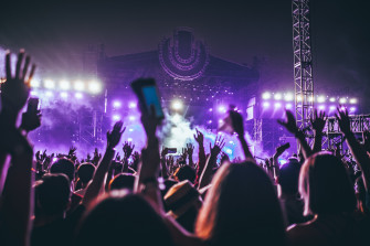 Audience Thechainsmoker Music Festival
