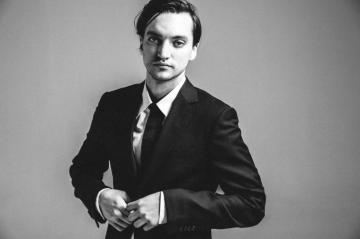 Richard Harmon Movies Tv And Bio