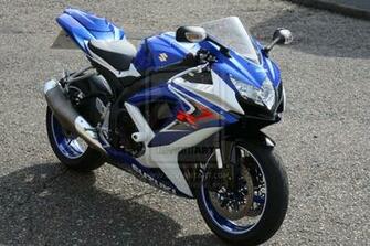 Suzuki Gsxr Wallpaper Gsxr750 By Tj35