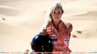 Bethany Hamilton Wallpaper In Desert