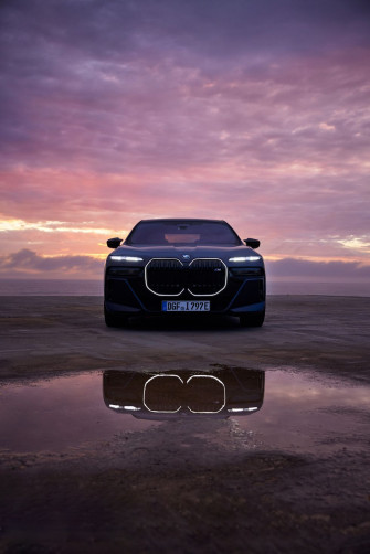Photos Of The Bmw I7 M70
