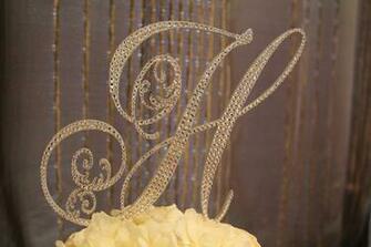 Monograms Letters Script Fondant Cake Wallpaper Picture