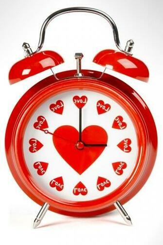 Alarm Clock With Heart iPhone HD Wallpaper