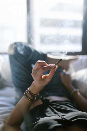 Weed Blunt Wallpaper