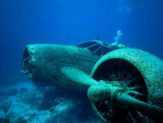 Crash Plane Wallpaper Here You Can See Underwater Airplane