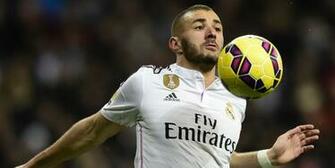 Giroud Yang Dilakukan Benzema Tak Normal Bola Net