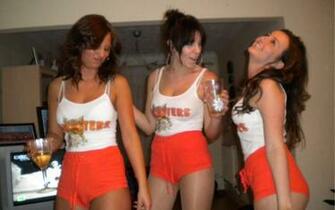 Hooters Wallpaper For Desktop