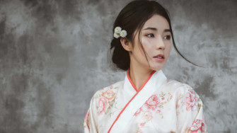 Japanese Women Wallpaper