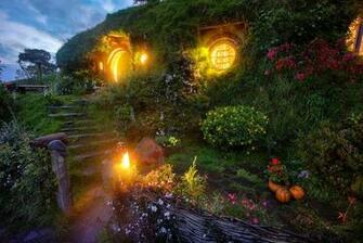 Baggins Home In New Zealand Hobbit House Wallpaper Bilbo S