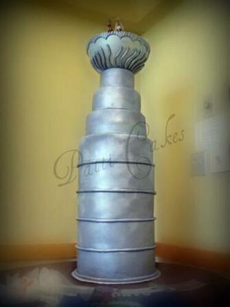 Stanley Cup Wedding Cake