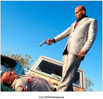 Luis Moncada Standing Over Dean Norris Breaking Bad Season