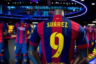 Luis Suarez Barcelona Shirt Football Wallpaper HD Picture
