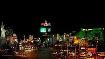 Roberta Larocca Realtor Las Vegas Background Wallpaper