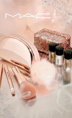 Beautiful Cosmetics Wallpaper Top