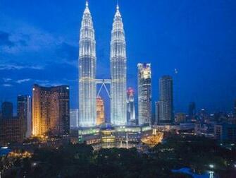 Petronas Towers Wallpaper