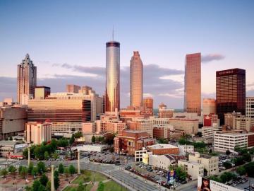 Atlanta Georgia Skyline With Skyscappers Wallpaper